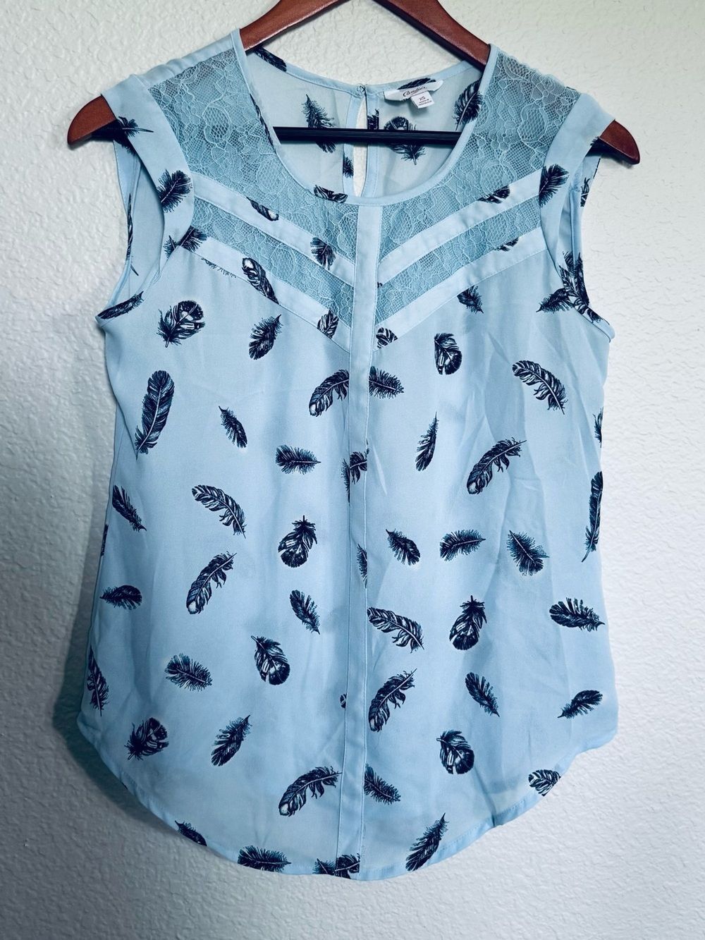 Candies Blue Boho Feather Print Sleeveless Lace Blouse Top XS